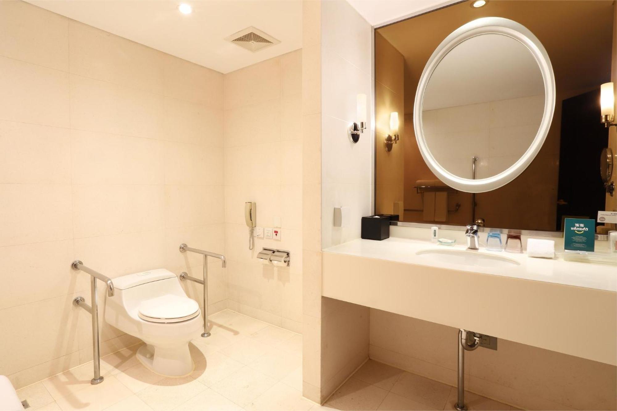Holiday Inn Shanghai Pudong Nanpu By Ihg Esterno foto